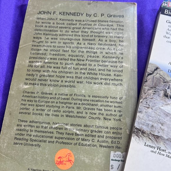 πGeorge Washington : A DK Biography & 1965 John F Kennedy New Frontiersman - Picture 6 of 16